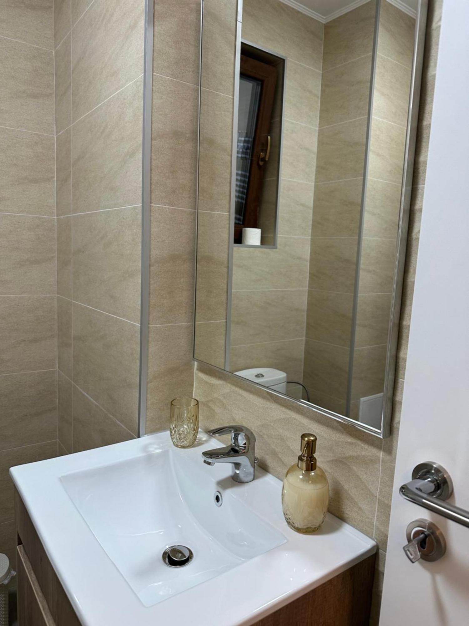 Apartament Simoni Ploieşti Kültér fotó
